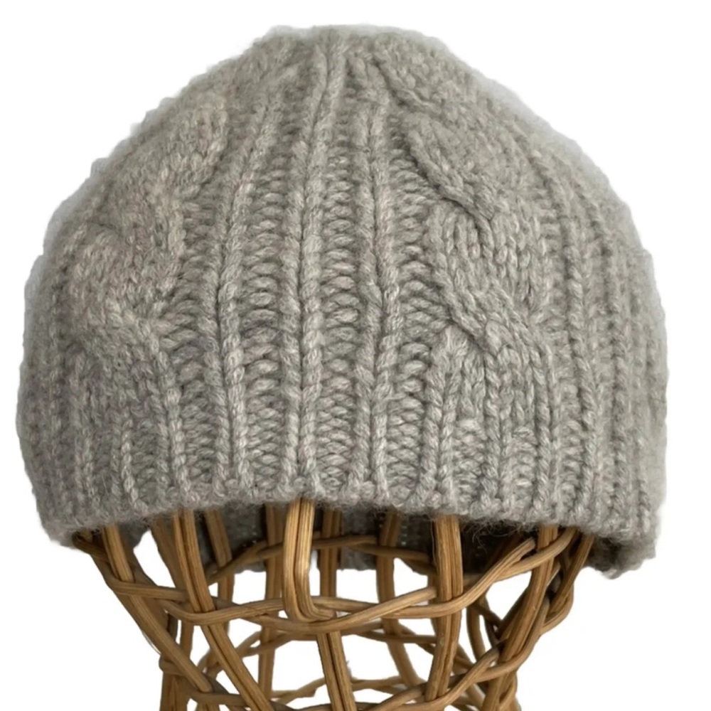 Banana Republic 100% Cashmere Cable Knit Gray Beanie - Picture 5 of 14